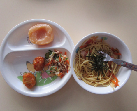 明石　保育園　給食