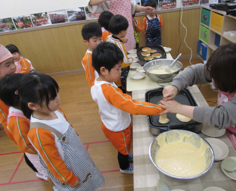 明石　保育園　料理