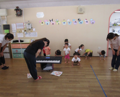 明石　保育園　お歌