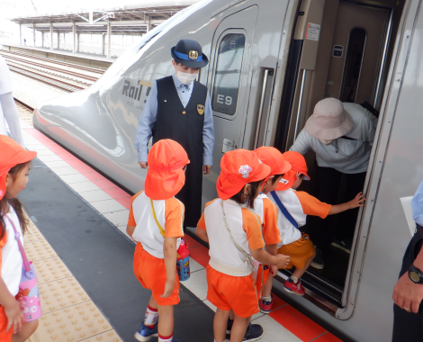 明石　こども園　新幹線