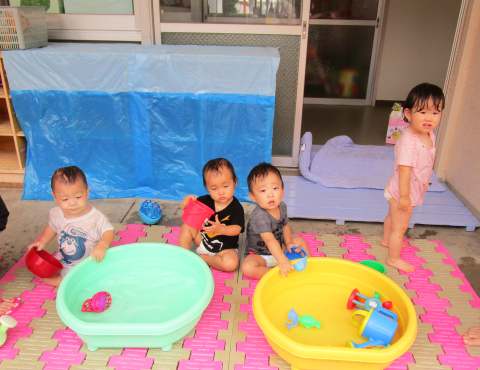 明石　保育園　０歳児
