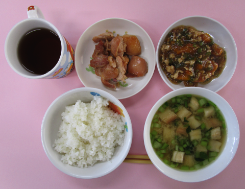 明石　保育園　給食