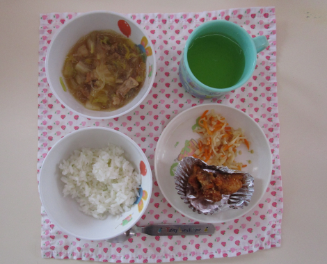 明石 保育園 給食