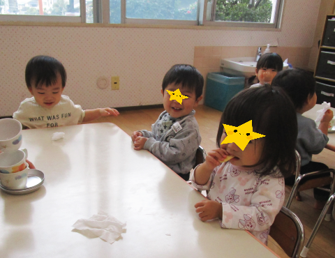 明石 保育園 おやつ