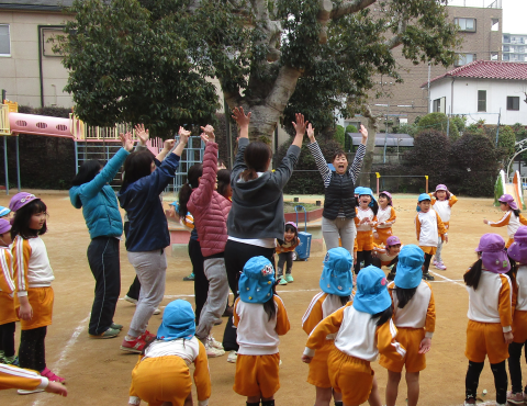 明石　保育園　先生