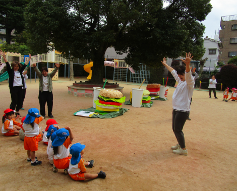 明石 保育園 園庭