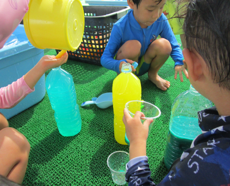 明石 保育園 水遊び