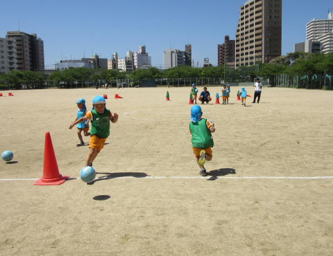 明石　保育園　サッカー