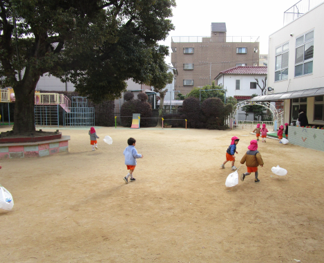 明石　保育園　２歳児１