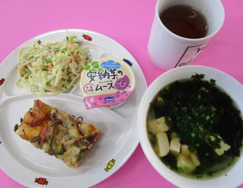 明石 保育園 給食