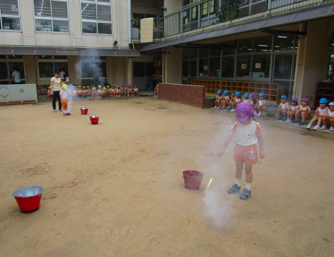 明石 保育園 花火教室