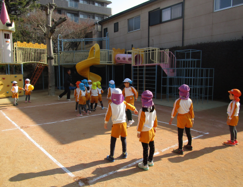 明石　保育園　ドッヂボール