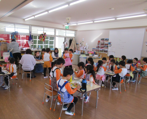 明石　保育園　クッキング