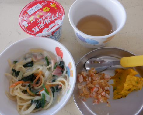 明石　保育園　給食