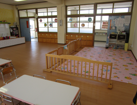 明石 保育園 保育室