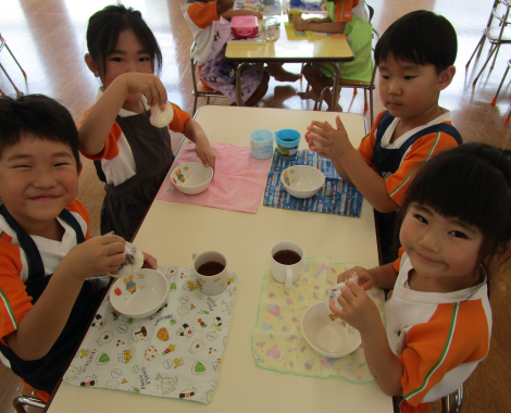 明石 保育園 おむすび