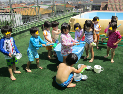 明石 保育園 水遊び