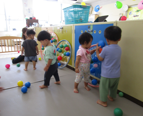 明石　保育園　お部屋