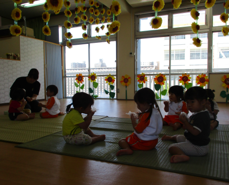 明石 保育園 おむすび