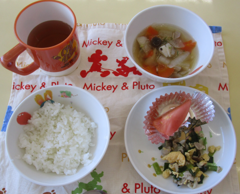 明石　保育園　お給食