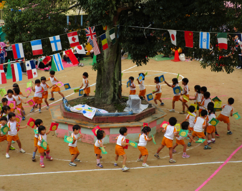 保育園 運動会 ダンス