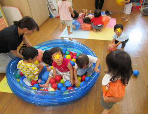 明石 保育園 ボールプール