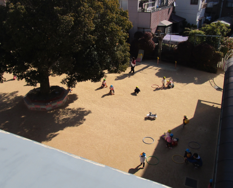 明石　保育園　園庭