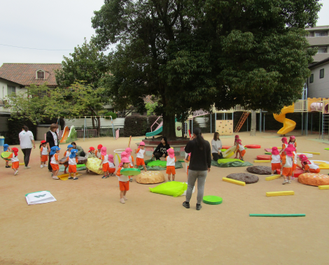 明石 保育園 競争