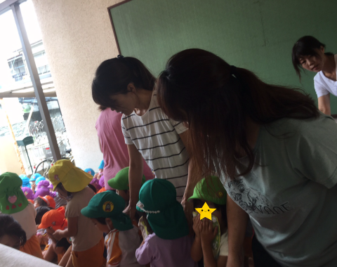 保育園 避難訓練2