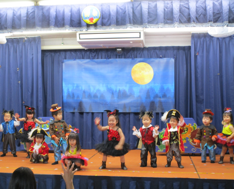 明石　保育園　赤ぱ３