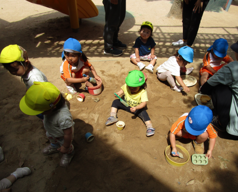 明石　保育園　砂場