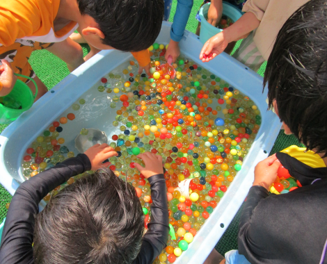 明石 保育園 水遊び2