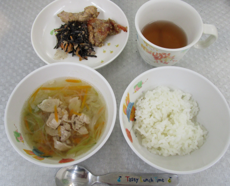 明石 保育園 給食