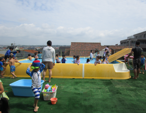 明石　保育園　屋上