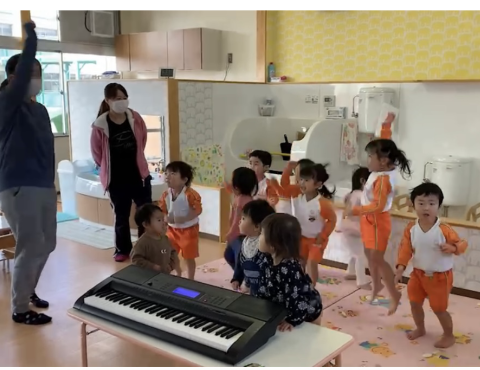 明石 保育園 らっこらっこ