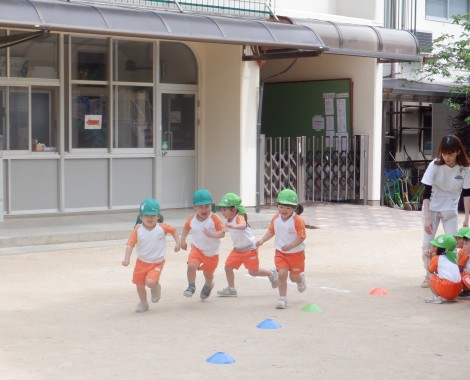 明石　こども園　３歳児