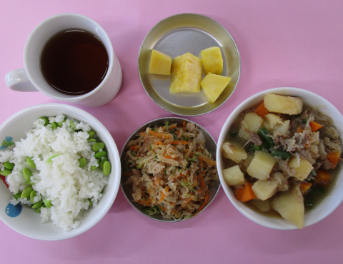 明石　保育園　給食