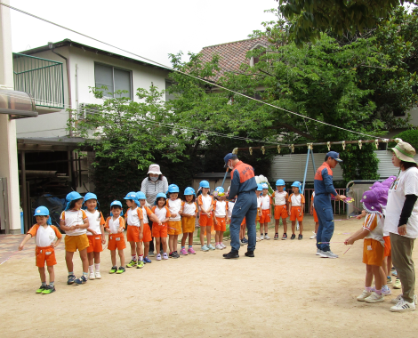 明石　保育園　花火