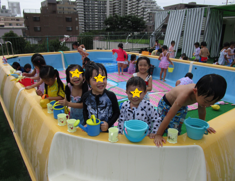 明石 保育園 水遊び
