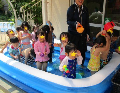 明石 保育園 プール