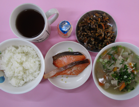 明石 保育園 お給食