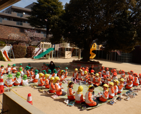 明石　保育園　給食