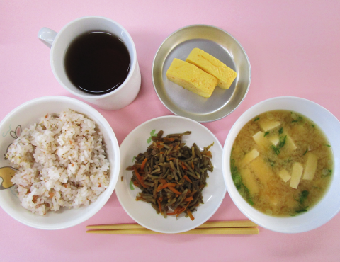 明石　保育園　給食