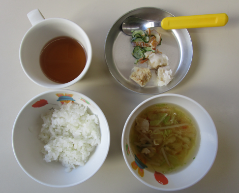 明石　保育園　給食