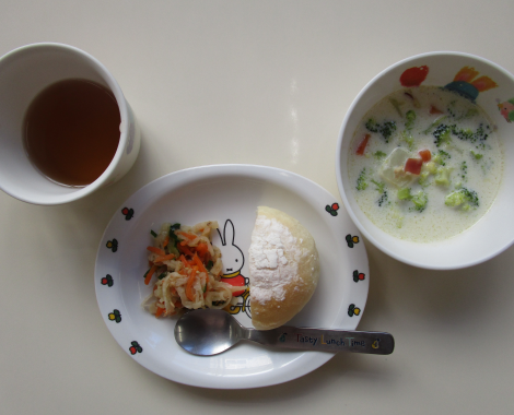 明石 保育園 給食