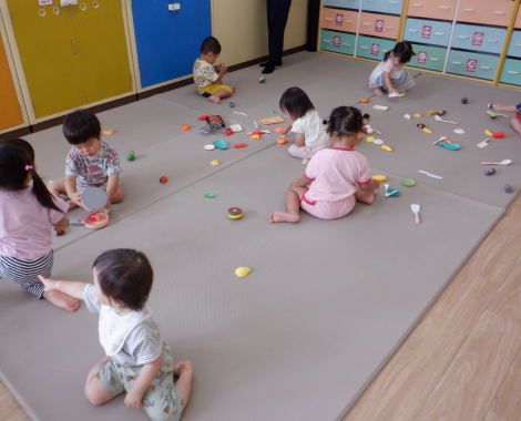 明石　保育園　遊び