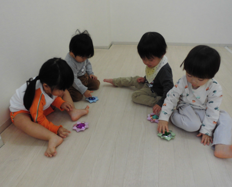 明石 保育園 コマ