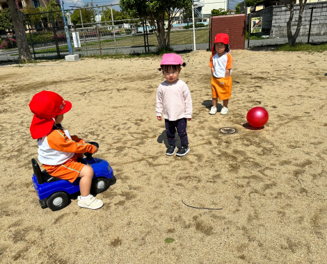 明石 保育園 外遊び