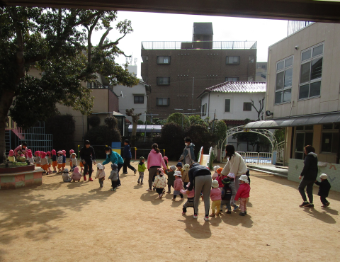 明石 保育園 避難訓練2