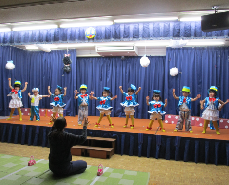 明石　保育園　ぺんぎん３